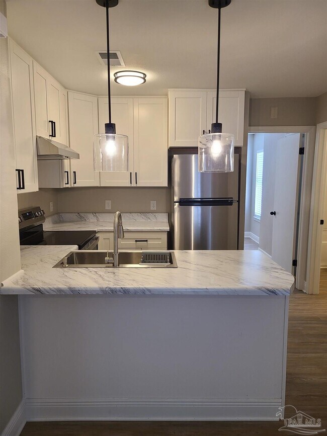 Foto del edificio - 501 E Burgess Rd