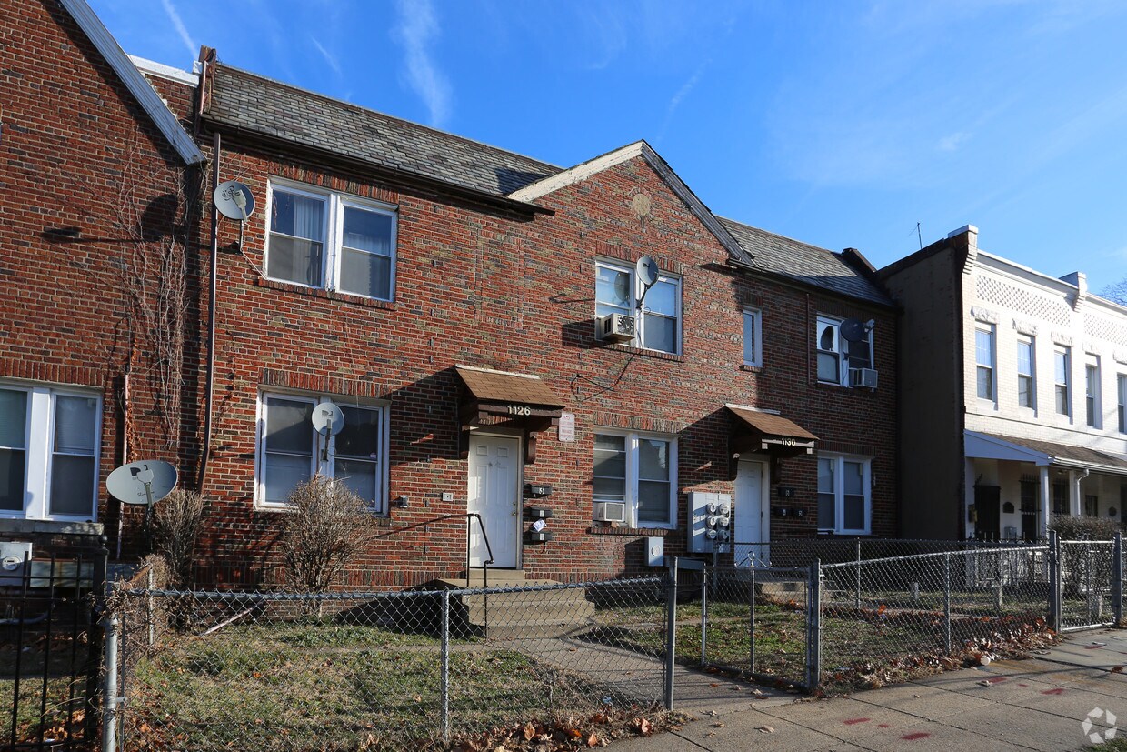 Foto del edificio - 1126-1130 Penn St NE
