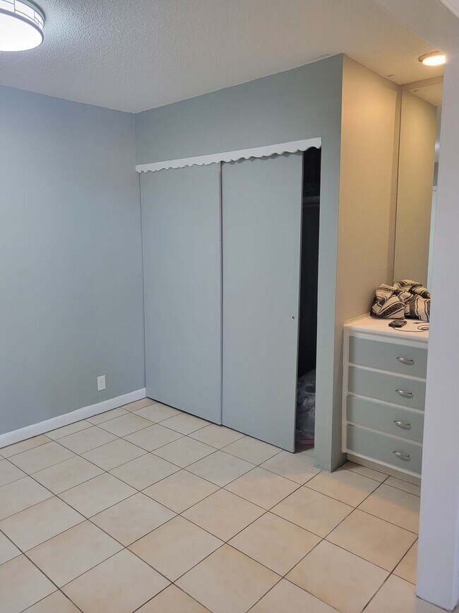 Foto del edificio - 254 Hinton Blvd