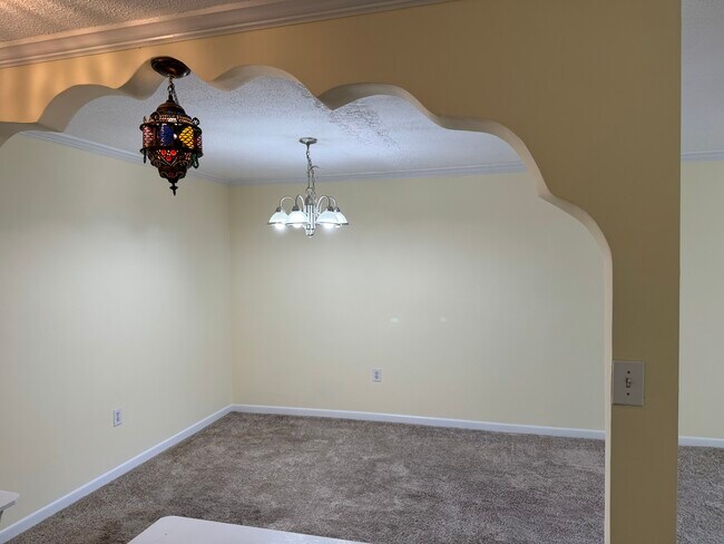 Foto del edificio - 7420 Lakeview Dr