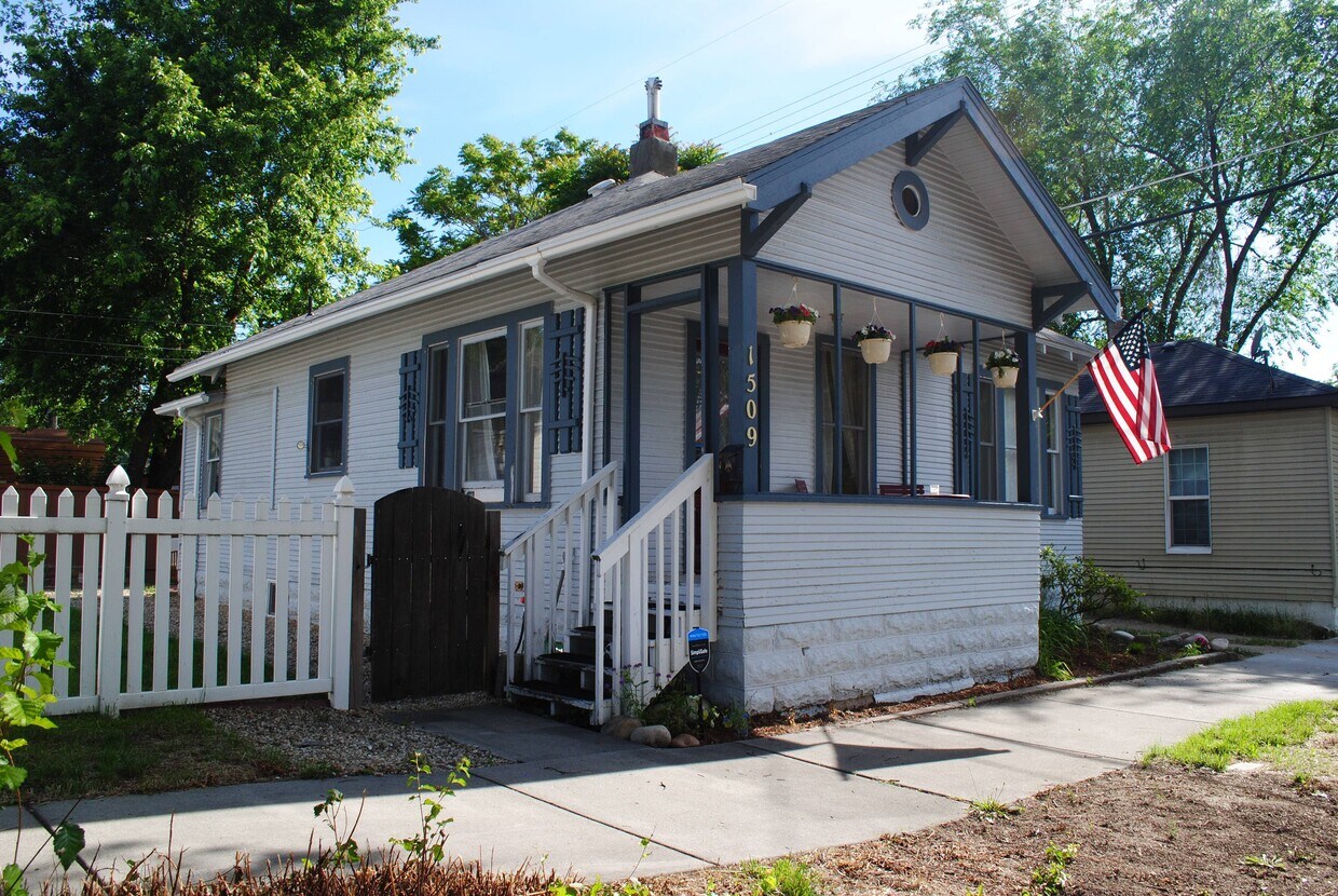 Foto principal - 1509 West Hazel Street