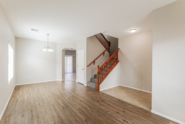 Foto del edificio - 2247 E Calle Gran Desierto