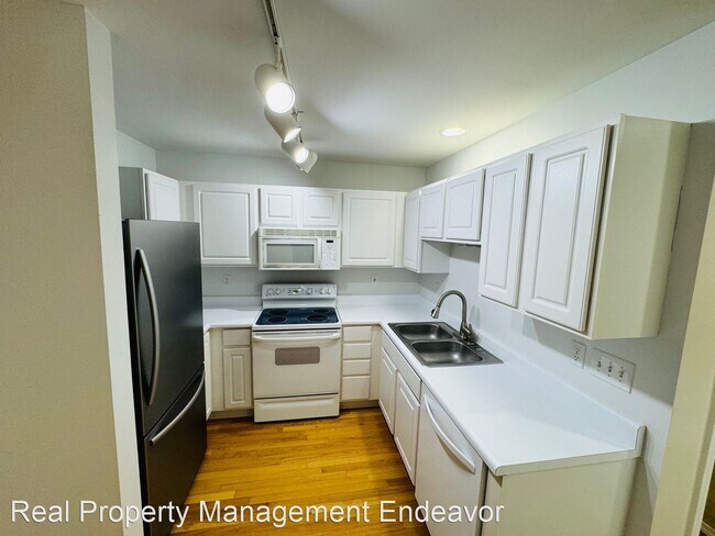 Foto del edificio - 2 br, 2.5 bath House - 855 Boardwalk Sprin...