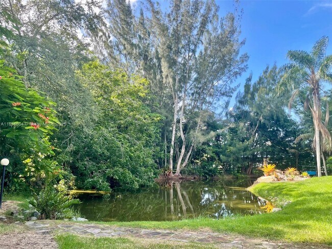 Foto del edificio - 4301 SW 101st Ave