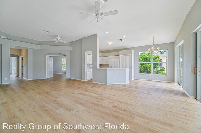 Building Photo - 3 br, 2 bath House - 23056 Lone Oak Drive