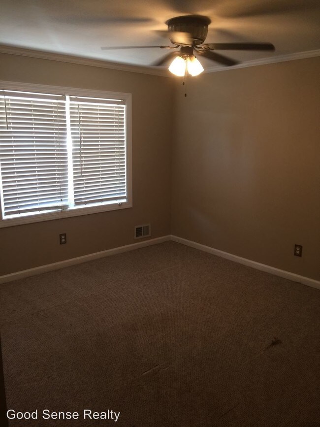 Building Photo - 3 br, 2 bath House - 3418 Sutton Place