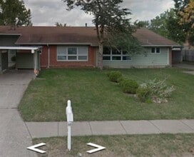 Building Photo - 1507 Fairway Dr