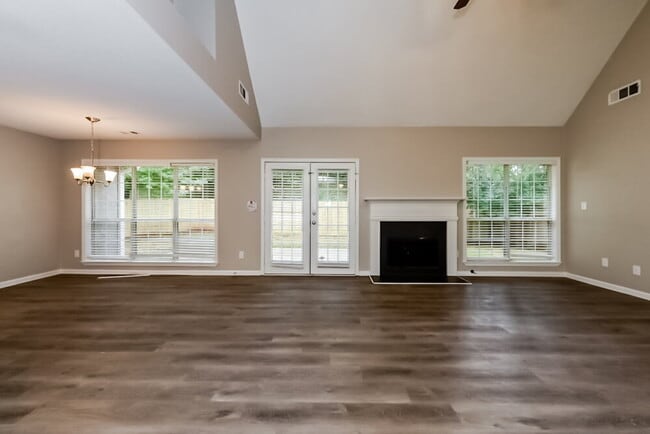 Building Photo - 138 Acadian Dr