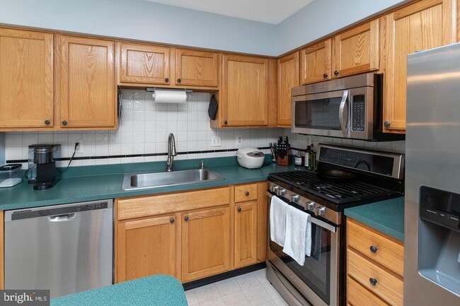 Building Photo - 105 Joshua Ct