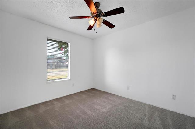 Foto del edificio - 2713 Charter Oak Dr