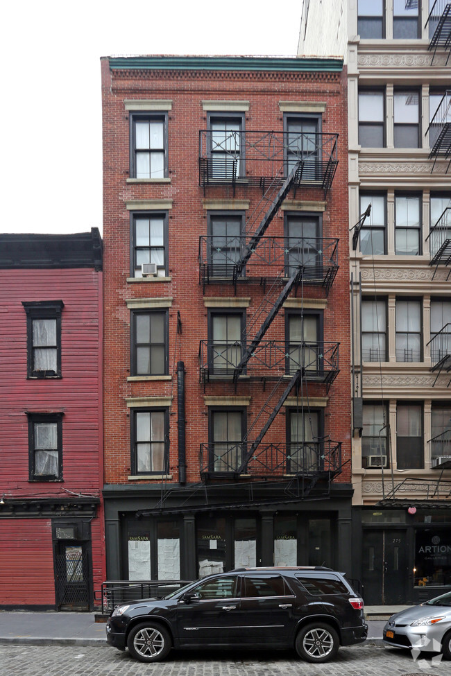 Building Photo - 277 Water St