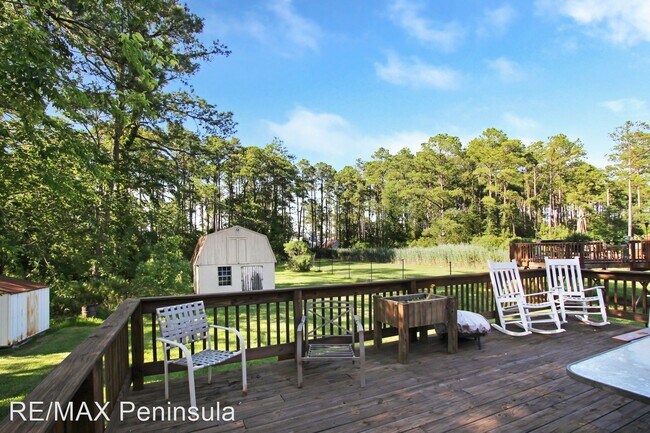 Foto del edificio - 3 br, 2 bath House - 74 Church St