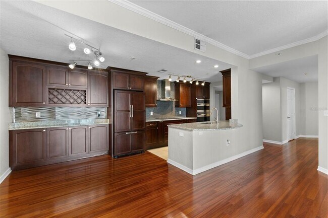 Foto del edificio - 700 S Harbour Island Blvd