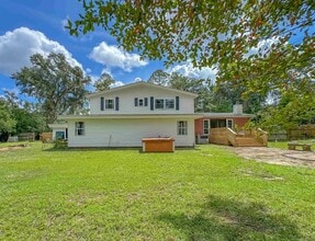 Building Photo - 1044 Seminole Dr