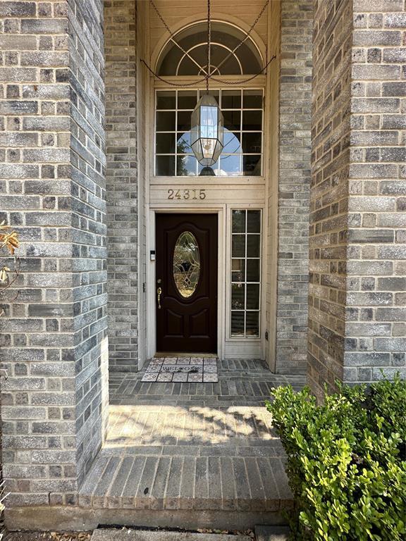 Foto del edificio - 24315 Tucker House Ln