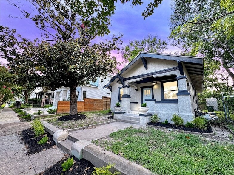 Photo - 407 Cordell St