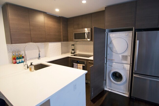 Foto del edificio - 3511 13th St NW