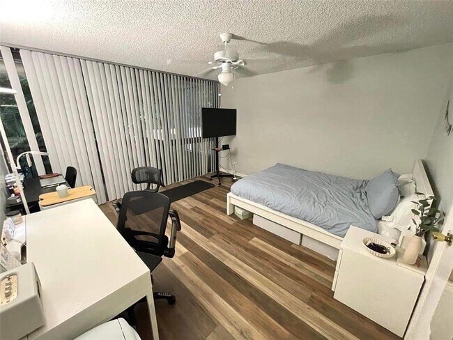 Foto del edificio - 2811 SW 87th Ter