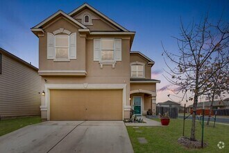 Building Photo - 8900 Edmundsbury Dr