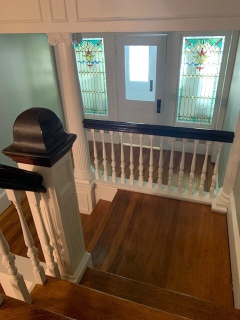 entrance - 54 Salem St