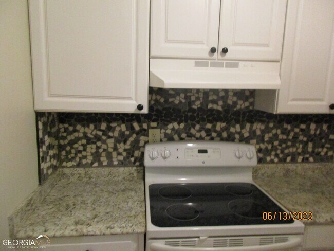 Building Photo - 3609 Woodbriar Cir