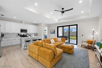 Building Photo - 3012 Pine Tree Dr