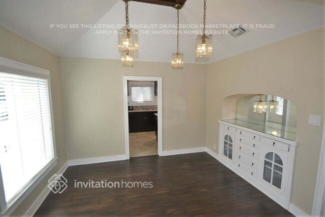 Building Photo - 2115 Redondo Blvd