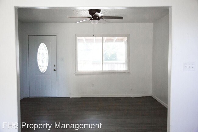 Building Photo - 5 br, 2 bath House - 1234 N Glenn