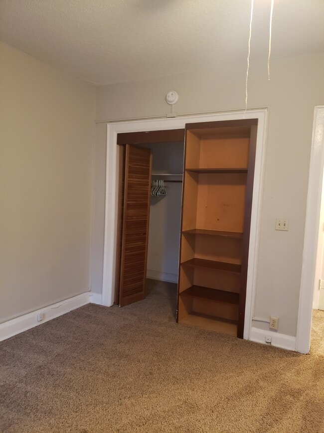 Building Photo - Spruce Place Apartments