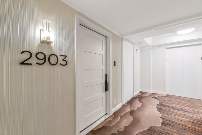 Building Photo - 1111 Caroline St