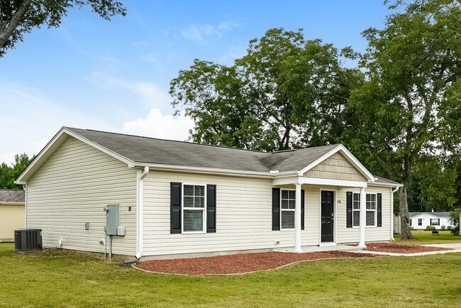 Building Photo - 138 Johnston Farms Dr