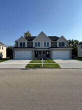 Building Photo - 903 Covey Ln