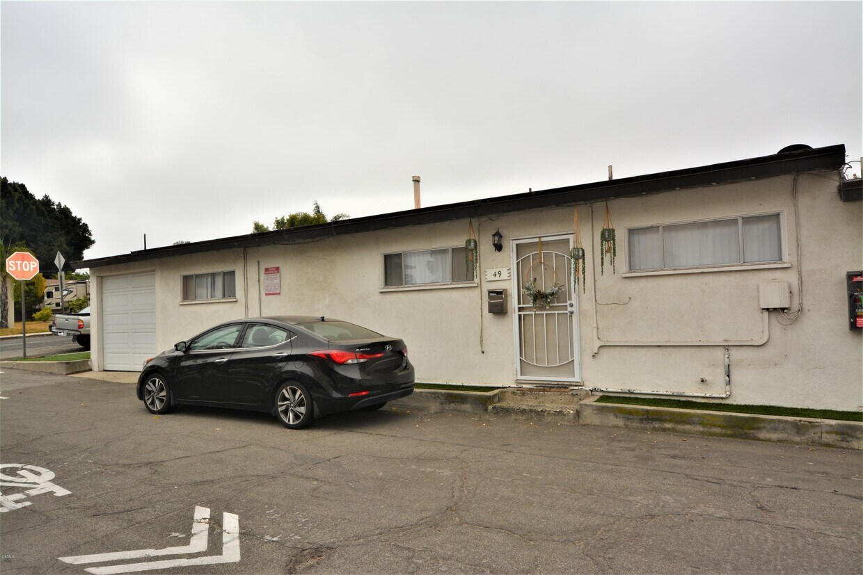 49 Fir St, Camarillo, CA 93010 Townhome Rentals in Camarillo CA