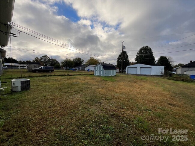 Building Photo - 53 Rex Ave