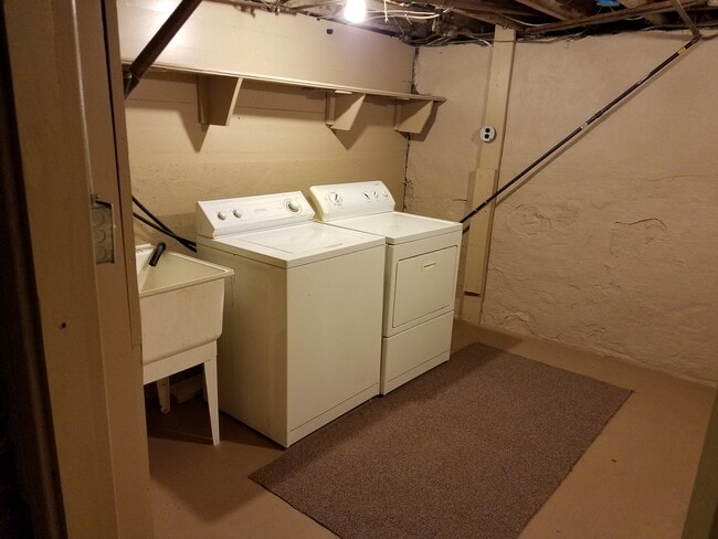 Laundry room - 26 Boardman St