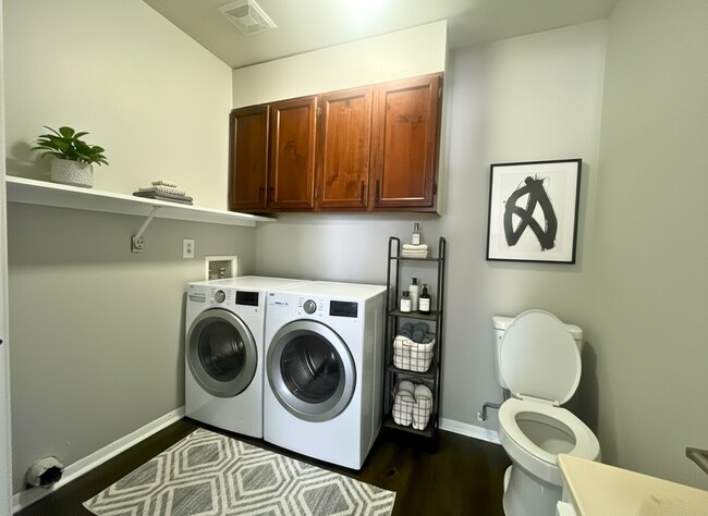 Foto del edificio - 100 Denson Ave SW