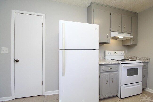 Foto del edificio - 7642 Sandy Creek Dr