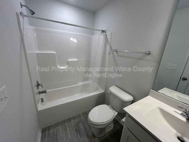 Foto del edificio - 1041 Shoreside Dr