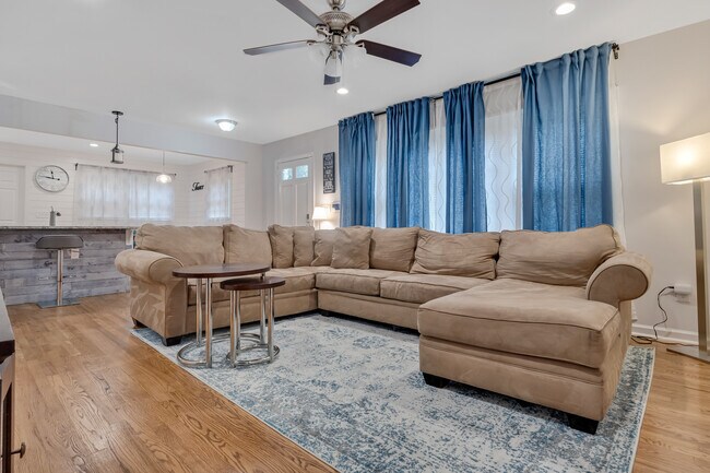 Foto del edificio - 1296 Diamond Ave SE