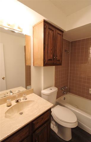 Foto del edificio - 1234 Mockingbird Ln