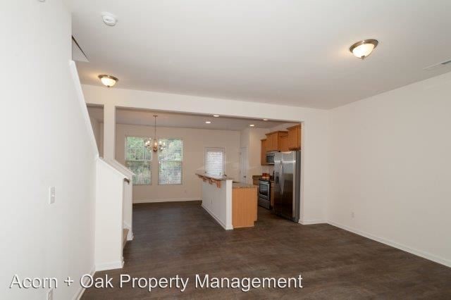 Building Photo - 3745 Landshire View Ln