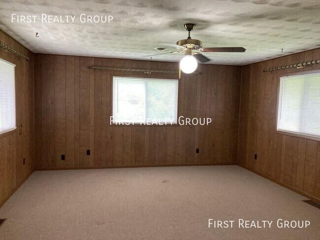Building Photo - 3420 Barbee Dr