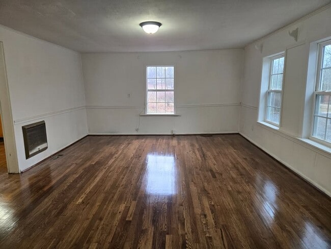 Building Photo - 130 Coin Ln