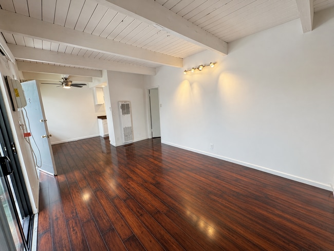 Building Photo - 3538 Keystone Av