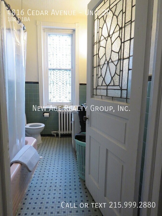 Foto del edificio - 4816 Cedar Ave