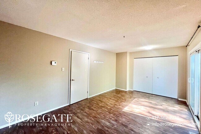 Building Photo - Spacious 4 Bed 2 Bath Detached Home in Nor...