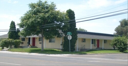 Building Photo - 2406 S Indiana Ave