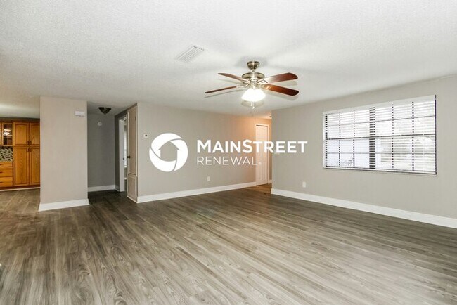 Building Photo - 3 Bedroom Pet-Friendly Home in Valrico, FL...