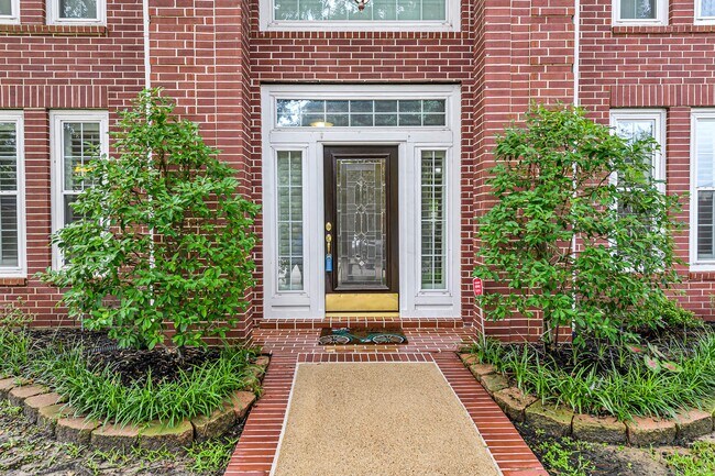 Foto del edificio - 902 Fairgate Dr