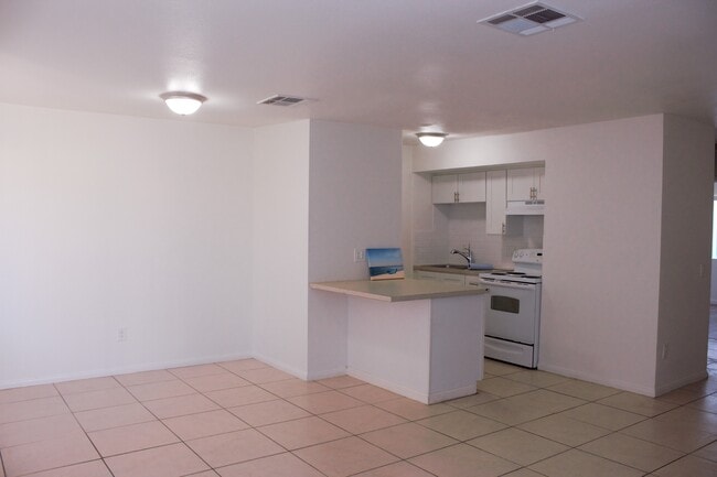 Building Photo - 33590 Shifting Sands Trail